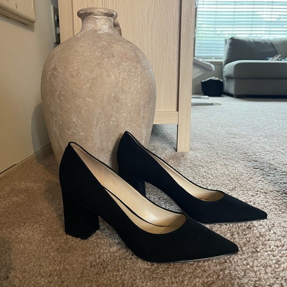 Marc Fisher Black Block Heel Pumps - Picture 1 of 2